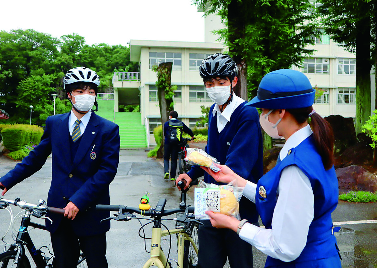 ヘルメット着用を呼びかけー桶川高校 | 埼玉新聞社 高校受験ナビ