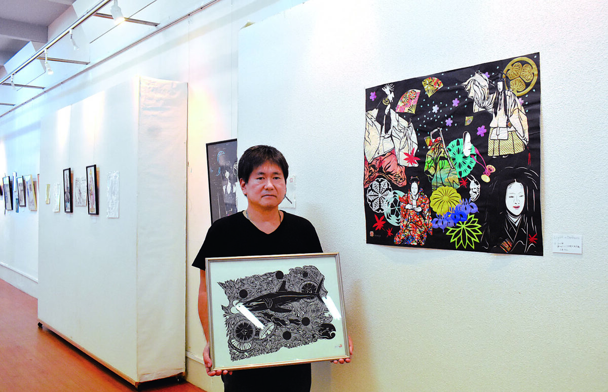 和紙で作った神秘的な切り絵作品展 11日まで | 埼玉新聞社 高校受験ナビ