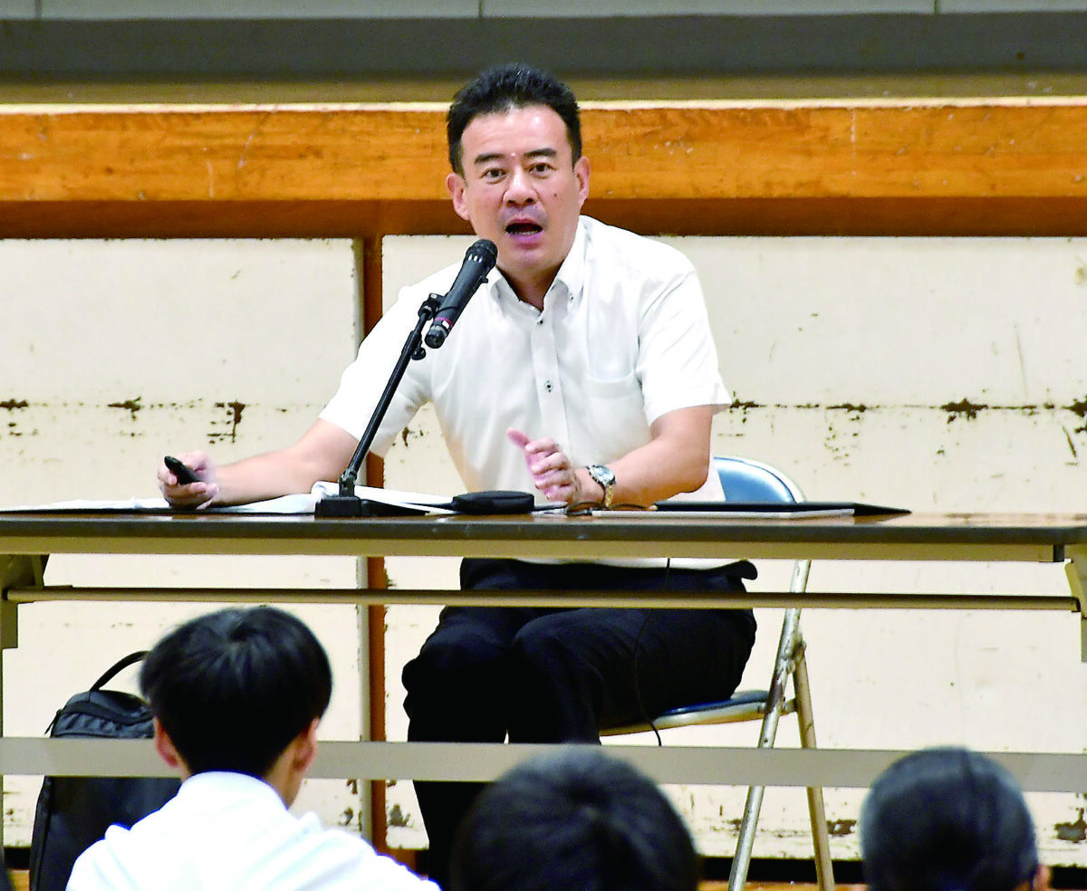 【井上清成】芦部憲法読解講座・Wセミナー(早稲田司法試験セミナー)、カセット 鶴ヶ島清風高校でインターンの講義 | 埼玉新聞社 高校受験ナビ