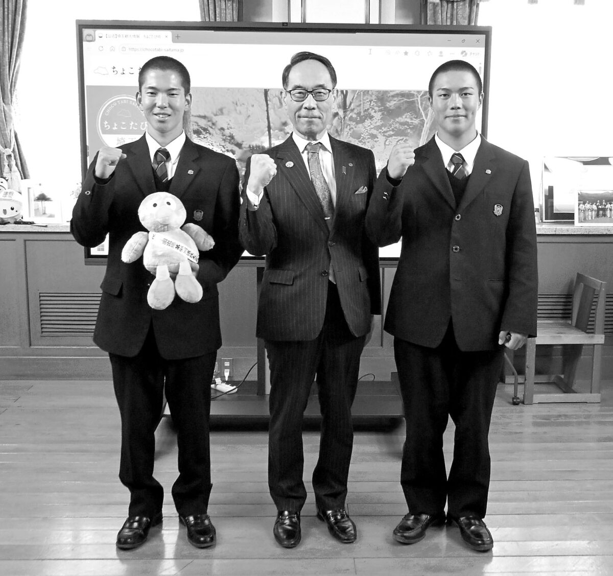 選抜出場の花咲徳栄が知事表敬／選抜旗授与 | 埼玉新聞社 高校受験ナビ